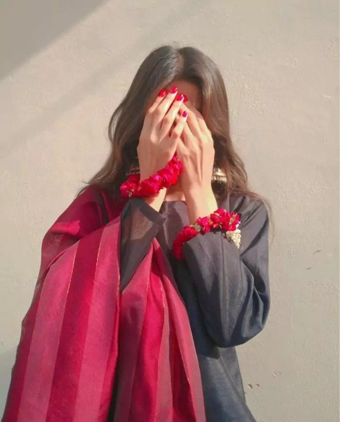 Hidden Face DP Girls 40