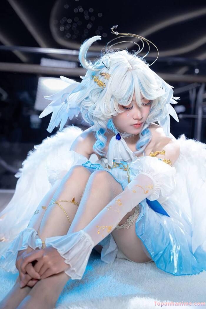 ảnh Furina cosplay 18