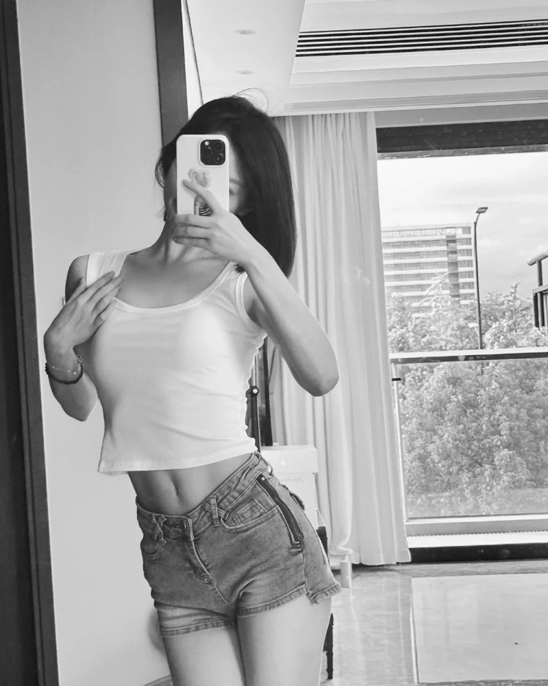 Hình gái đẹp tóc ngắn 40