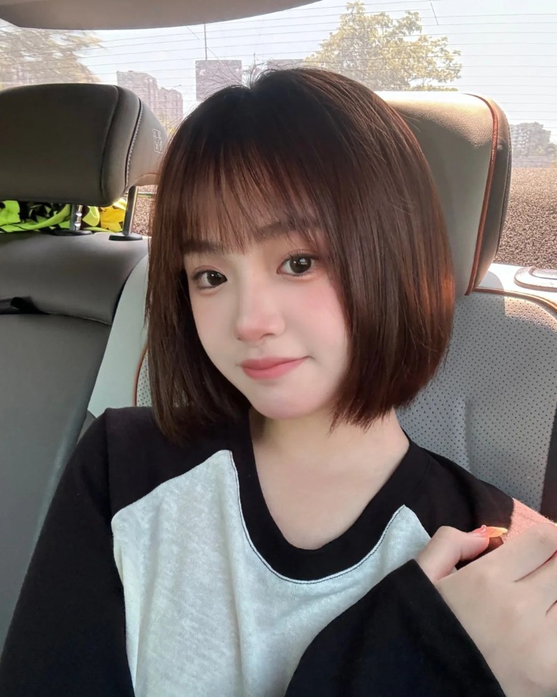 Hình gái đẹp tóc ngắn 12