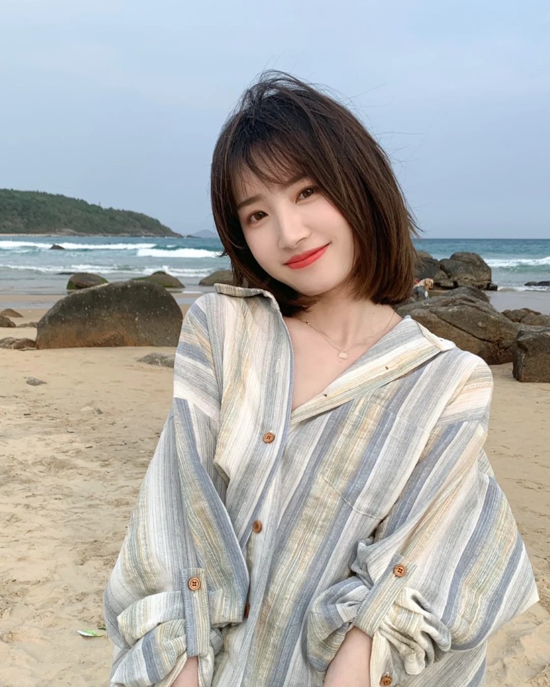 Hình gái đẹp tóc ngắn 8