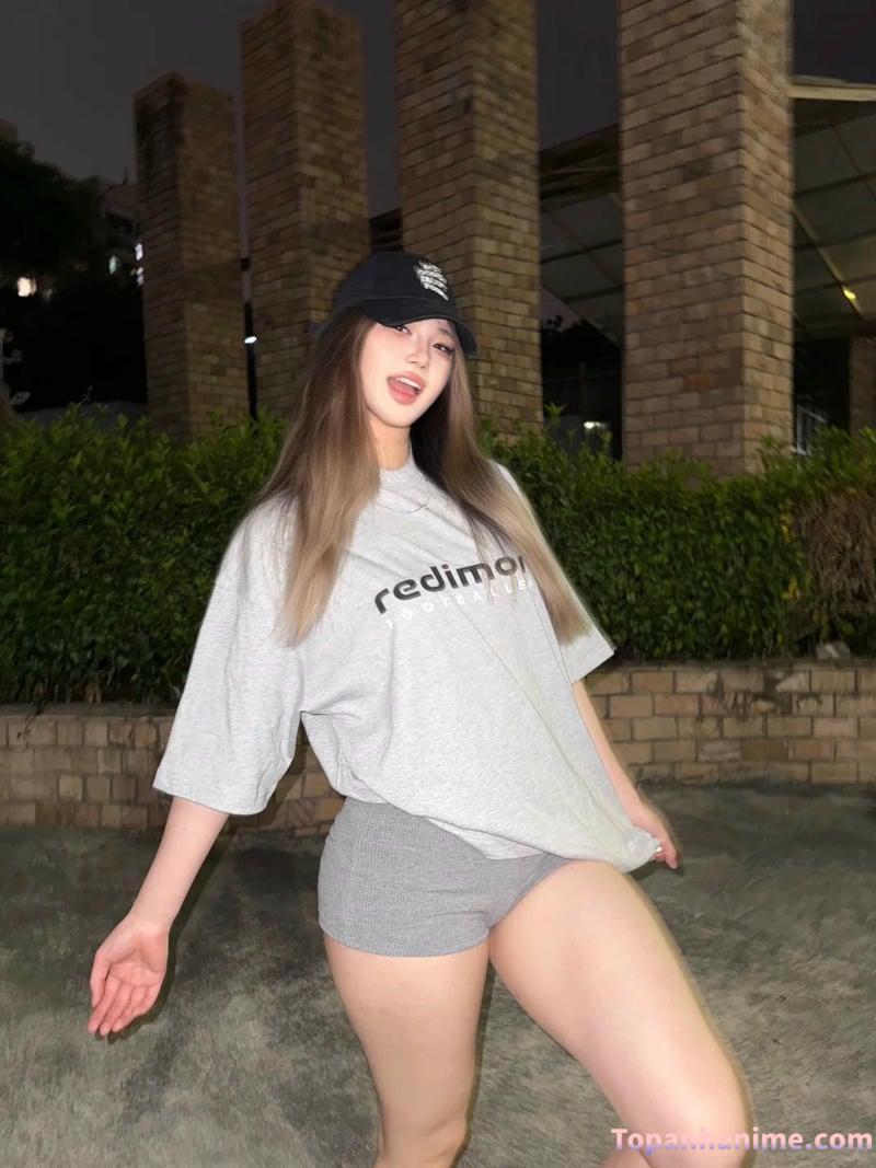 ảnh đùi con gái 74