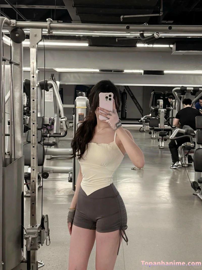 ảnh đùi con gái 75