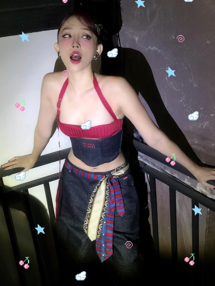 ảnh Tóc Tiên bikini 17