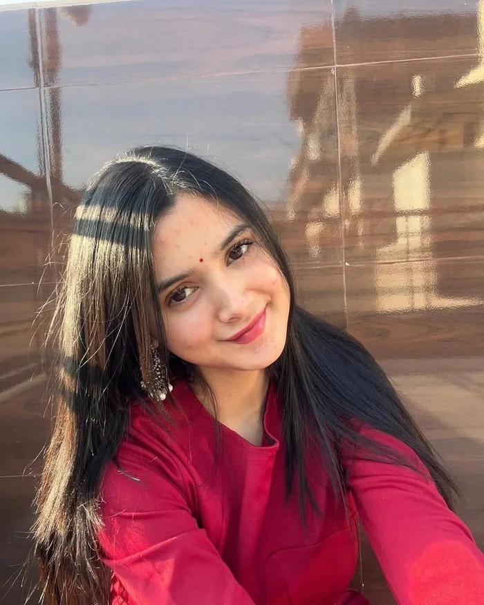 Girl Photo Simple 50