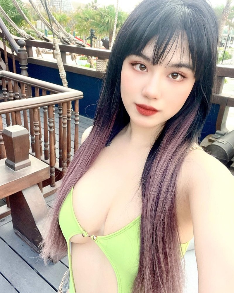 hình ảnh Linh miu Sexy 21