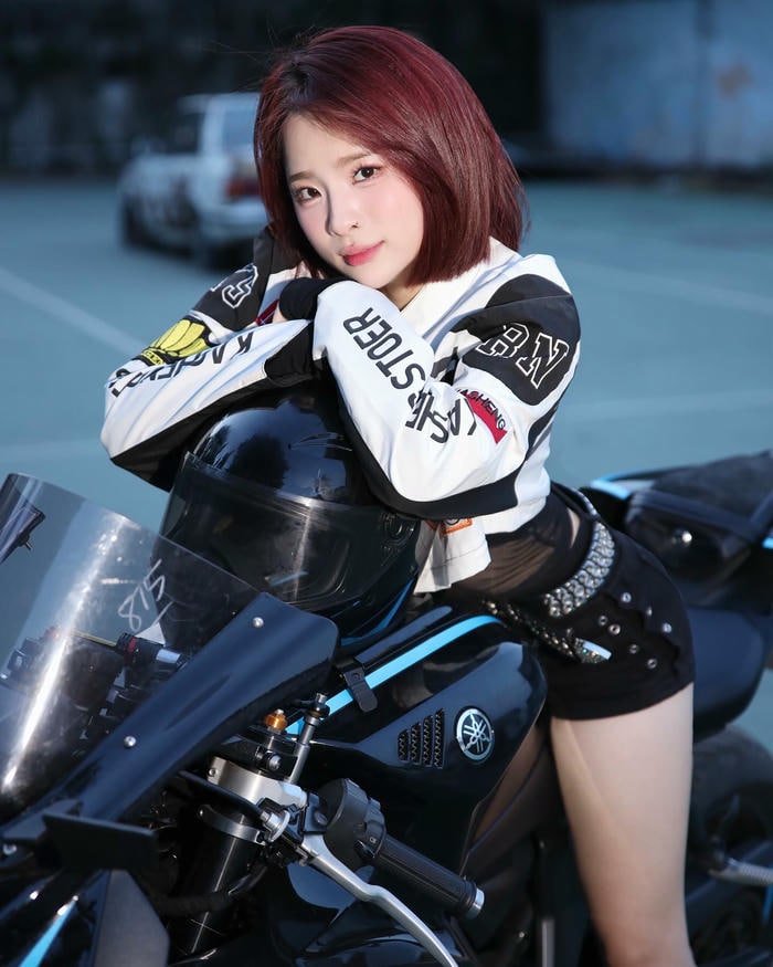 Ngọc Kem bikini 25