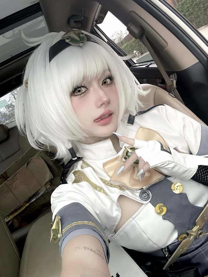 ảnh Nguyễn Thị Hà Vi cosplay 32
