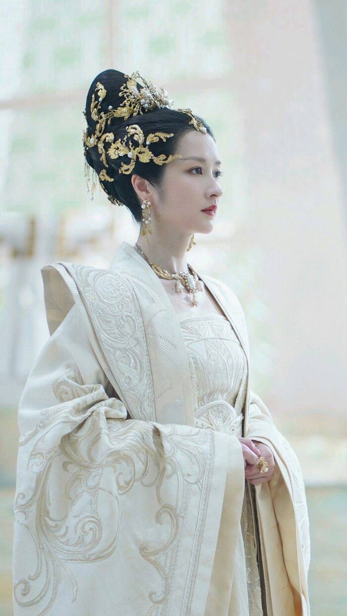 ảnh Phượng Tù Hoàng cosplay 3