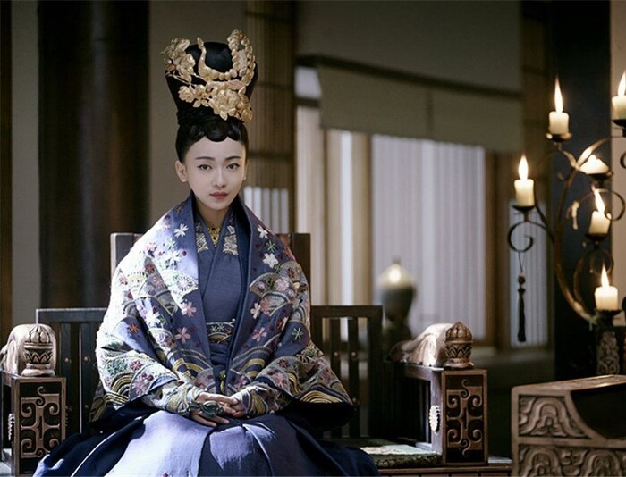 ảnh Phượng Tù Hoàng cosplay 31