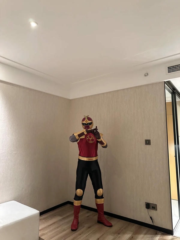 Siêu Nhân Cuồng Phong 33