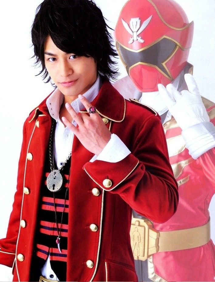 Siêu Nhân Hải Tặc 1