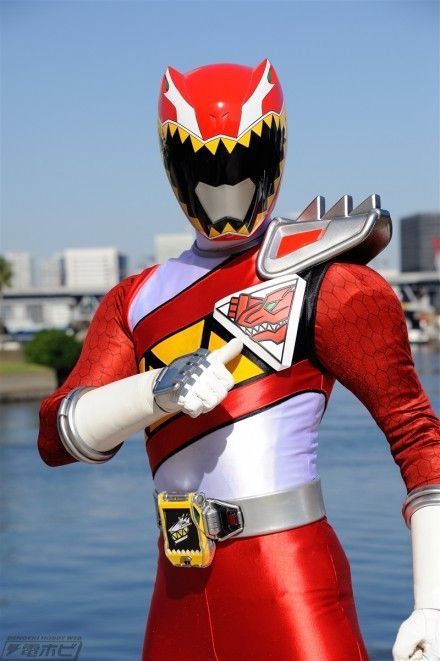 Siêu Nhân Khủng Long 17