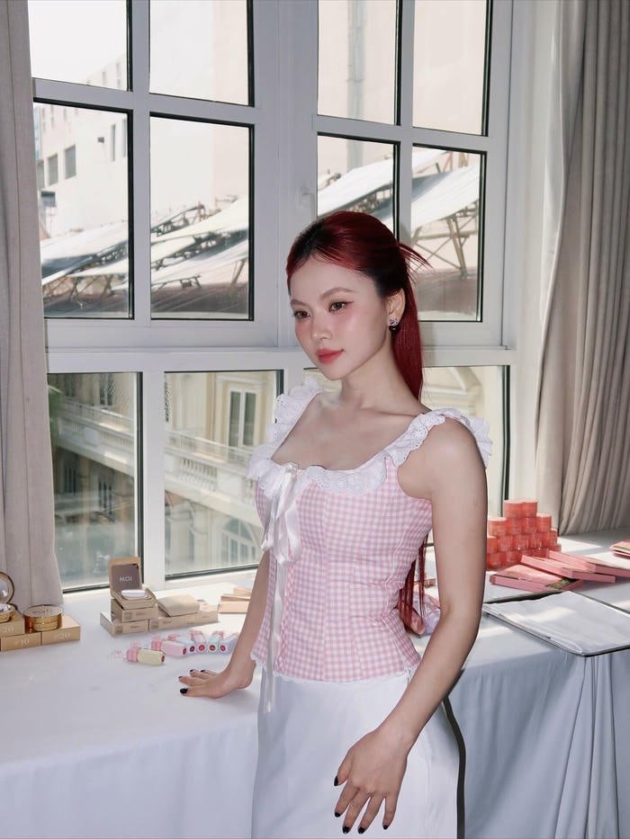 Ngô Lan Hương bikini 30