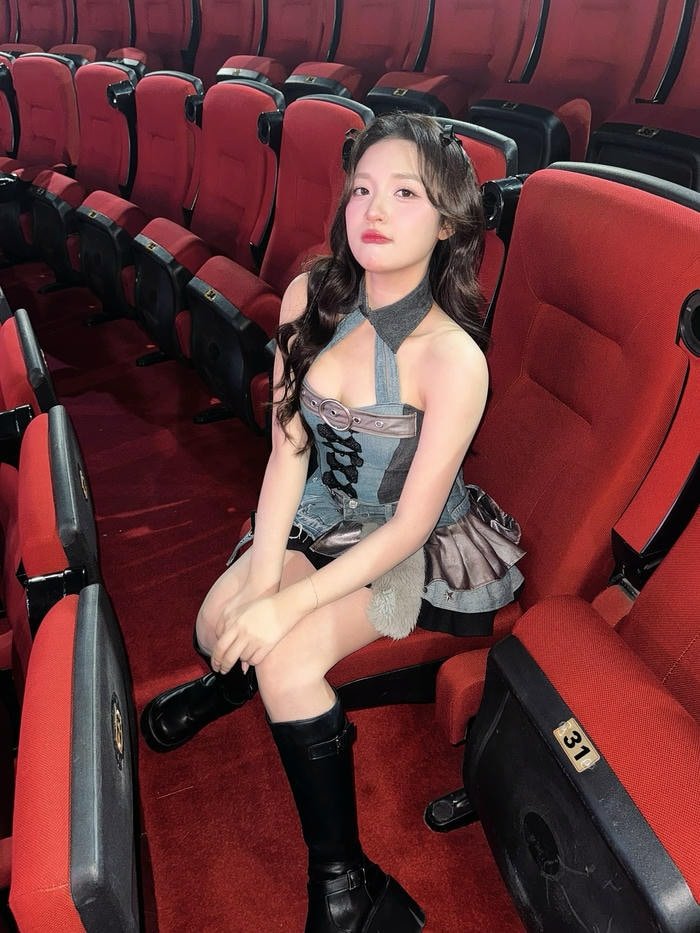 MC Phương Thảo bikini 33