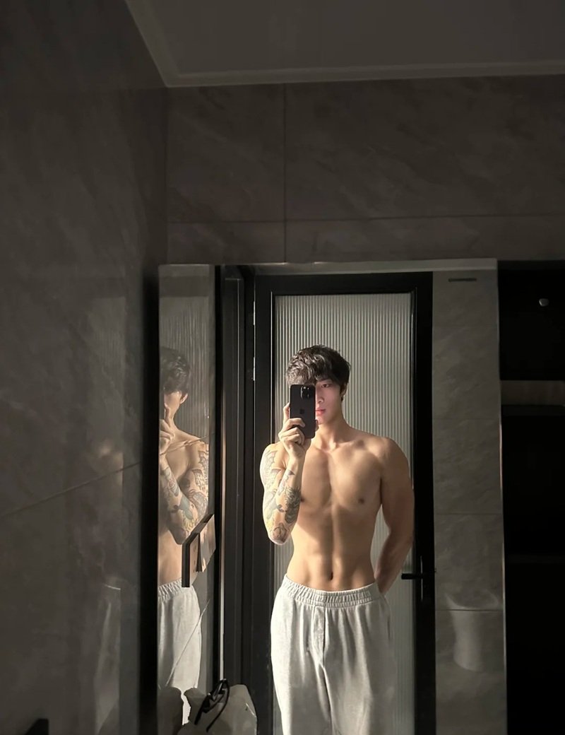 trai đẹp 6 múi 16