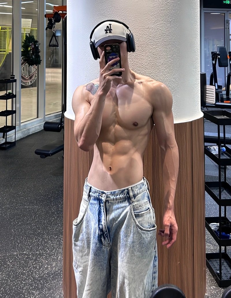 trai đẹp 6 múi 28