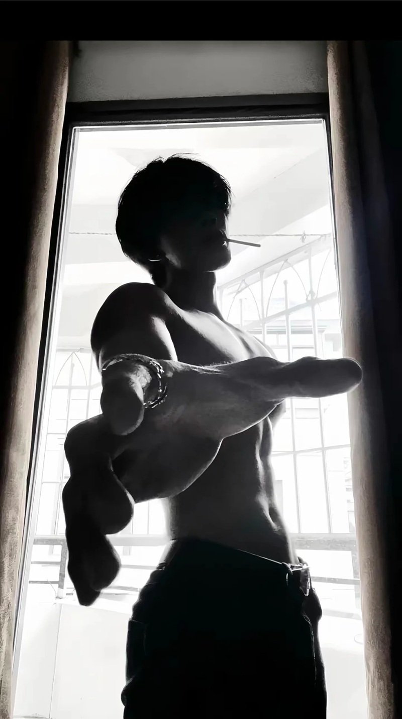 ảnh trai đẹp sáu múi 23