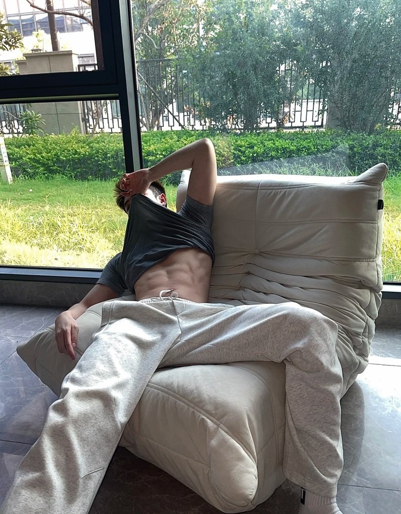 ảnh trai đẹp sáu múi 34