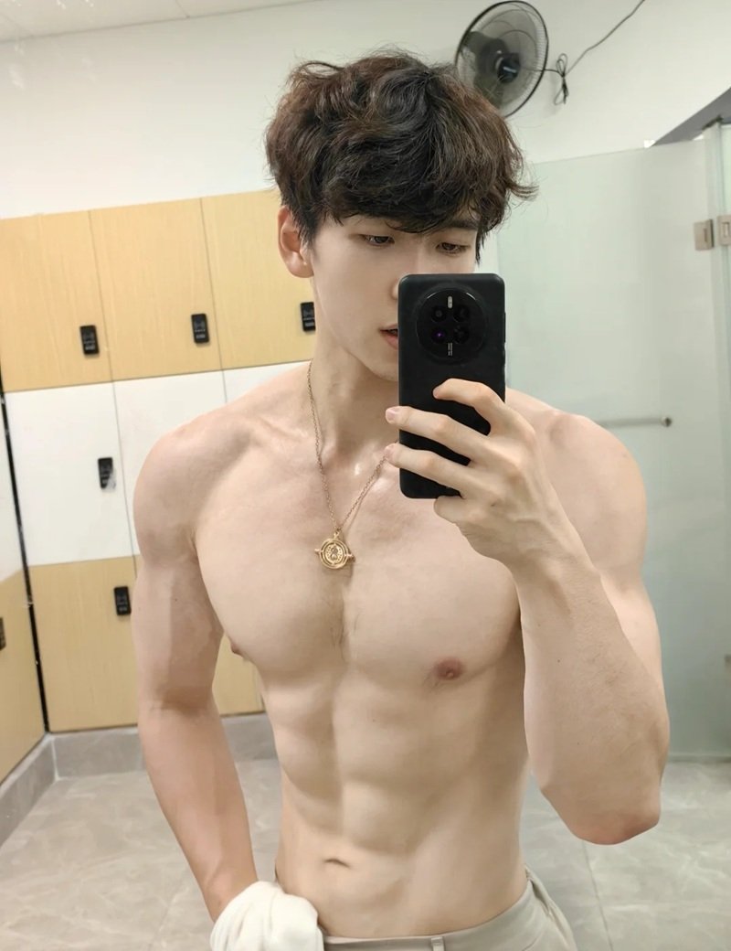 ảnh trai đẹp sáu múi 35