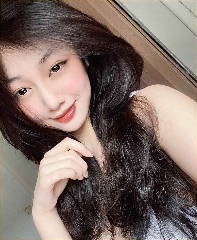 hình Trần Hà Linh 9