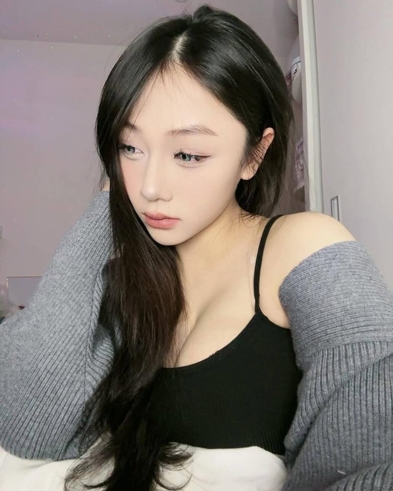 ảnh hot girl Trần Hà Linh 13