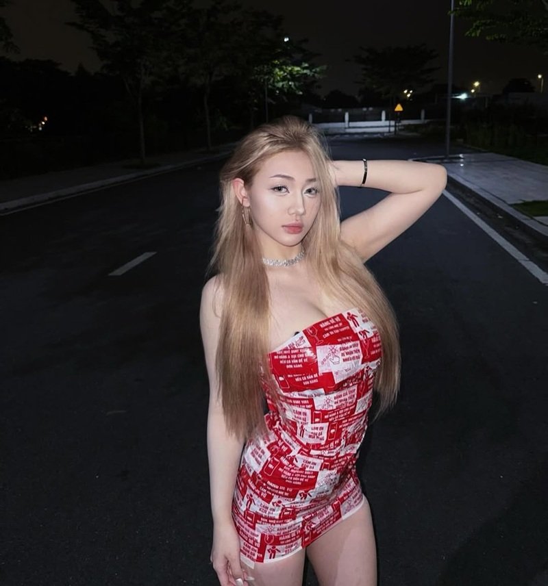 ảnh hot girl Trần Hà Linh 16