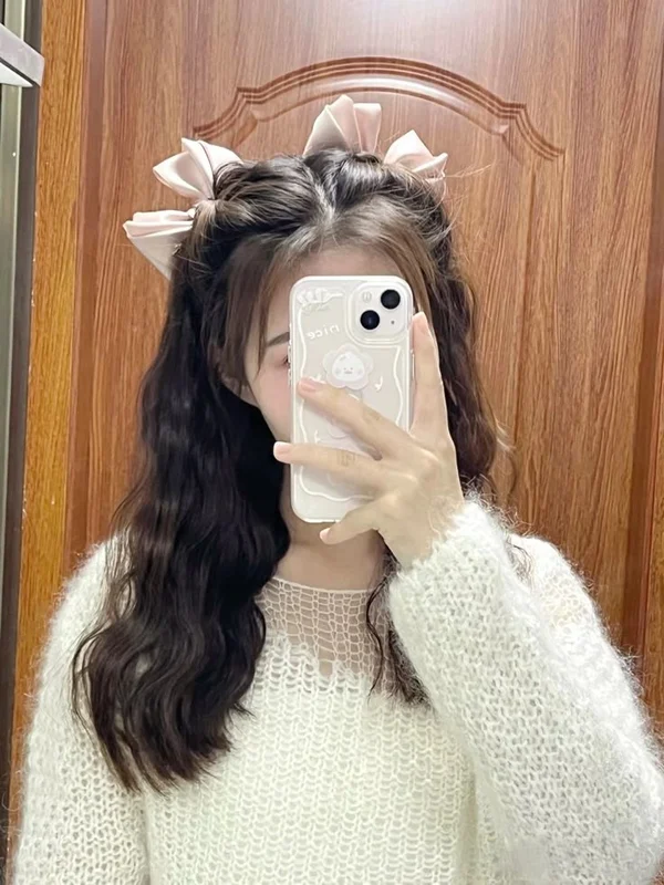 Cute WhatsApp DP Girl 59