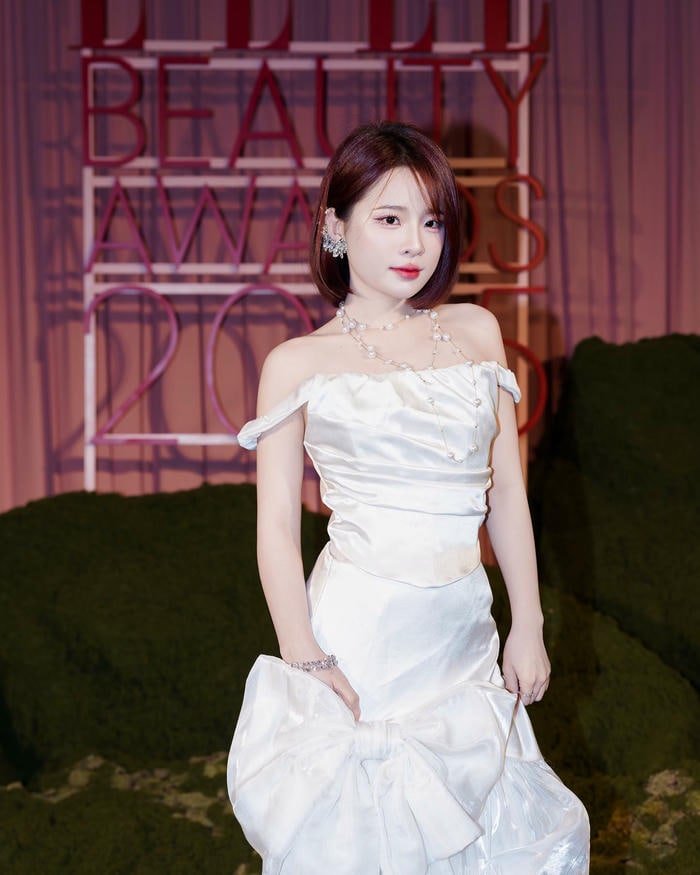 Ngọc Kem bikini 34