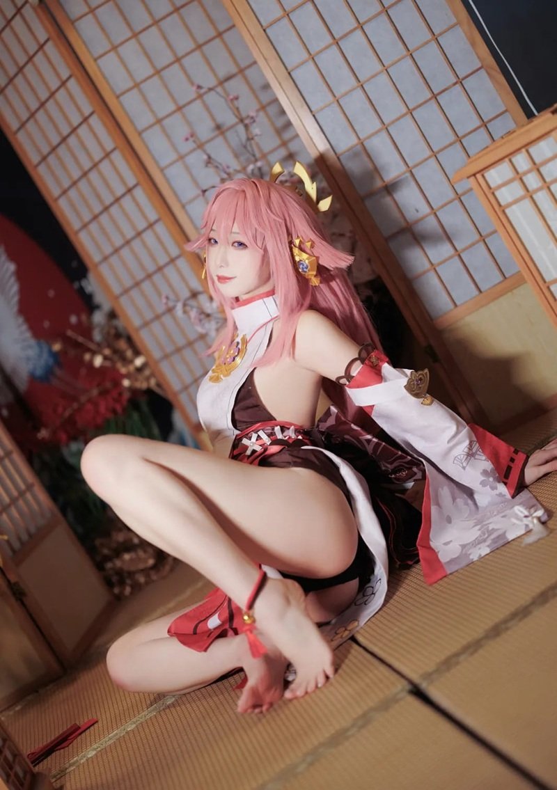 yae miko cosplay 17